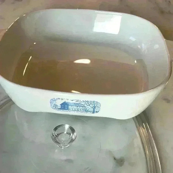 Vintage Corning browning skillet made for Amana Radaranger in Colonial pattern - Picture 9 of 16